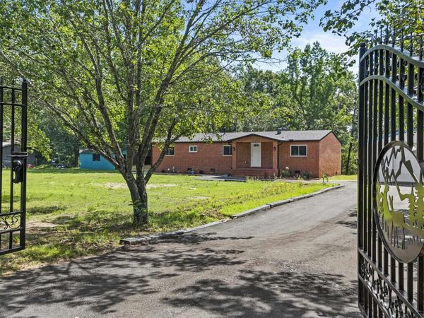 18820 Honeysuckle Lane , Little Rock, AR 72206