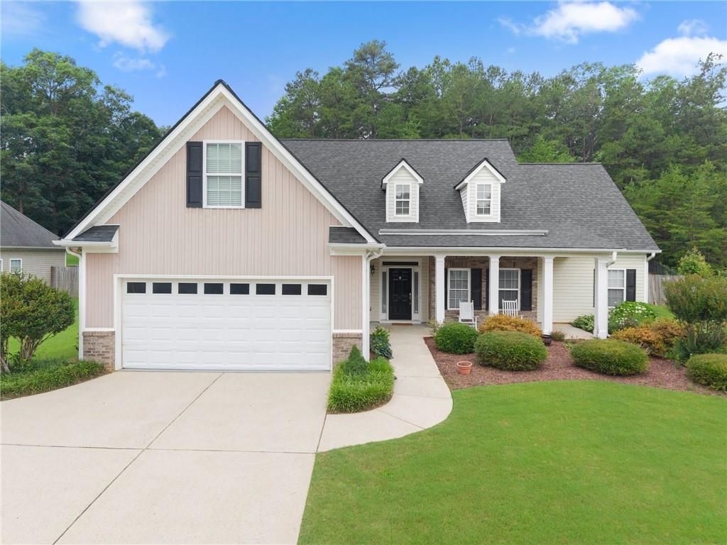 4733 Warwick Drive , Gainesville, GA 30506 Main Photo