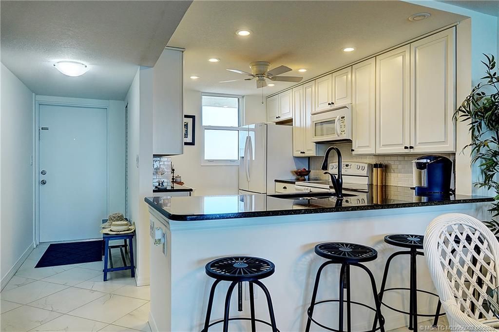 9940 S Ocean Drive, Unit 809, Jensen Beach, FL 34957 Photo
