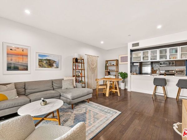 1700 Sawtelle Boulevard, Unit 208, Los Angeles, CA 90025