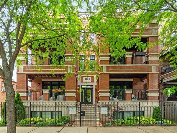 3748 N Damen Avenue , Unit 3S, Chicago, IL 60618