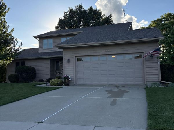 252 Bedford Circle , Valparaiso, IN 46383