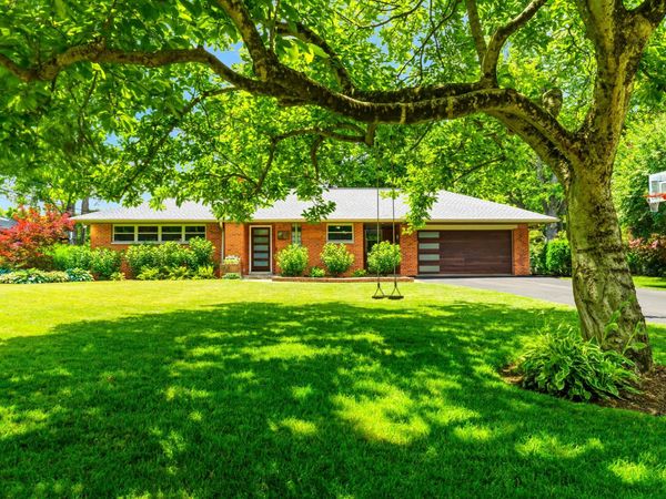 2781 Stratford Drive, Upper Arlington, OH 43220