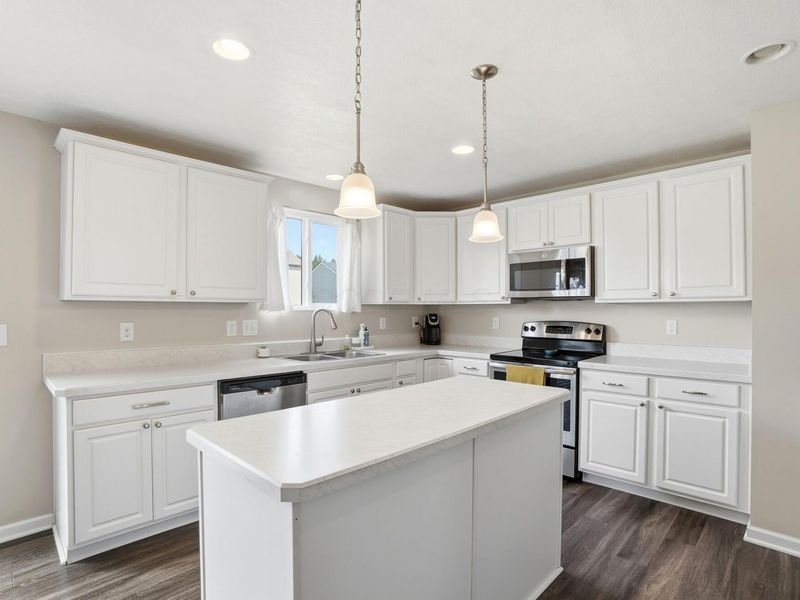 136 Halcyon Drive, Pataskala, OH 43062 Photo 14