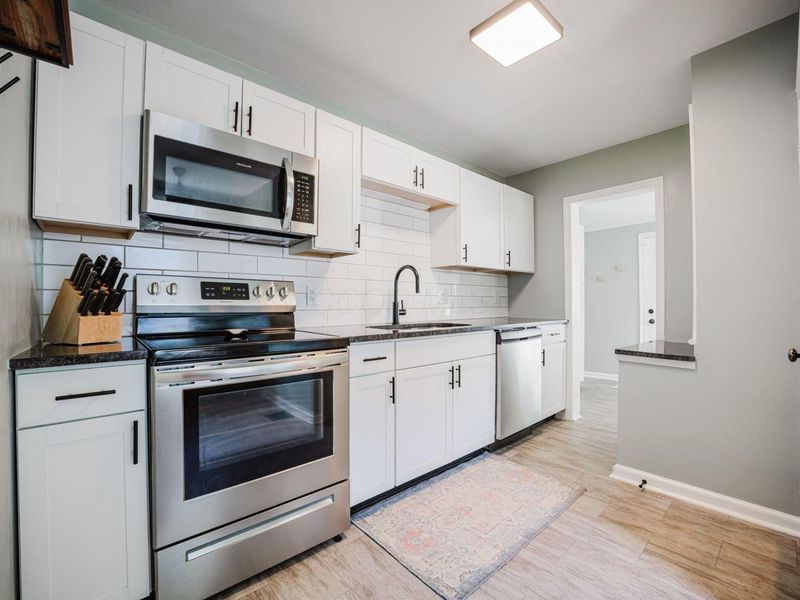 812 S Chesterfield Road, Columbus, OH 43209 Photo 12