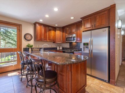 4063 Coyote Fork, Truckee, CA 96161 Photo