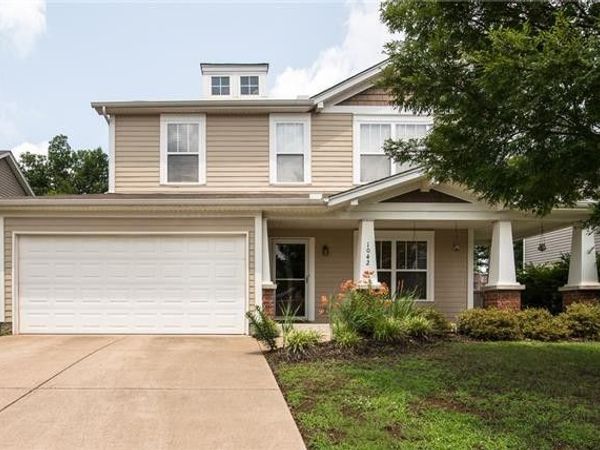 1042 Bradford Park Rd , Mount Juliet, TN 37122