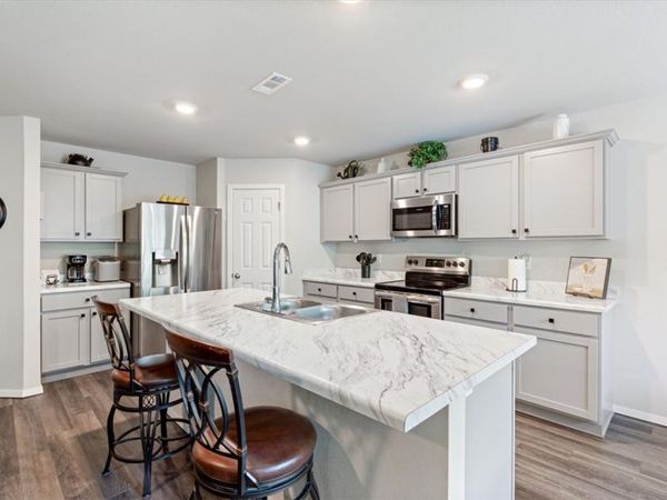 820 S Excelsior Drive , Siloam Springs, AR 72761