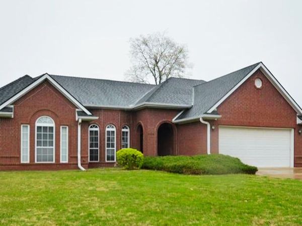 2480 S Cardinal Drive , Springdale, AR 72764