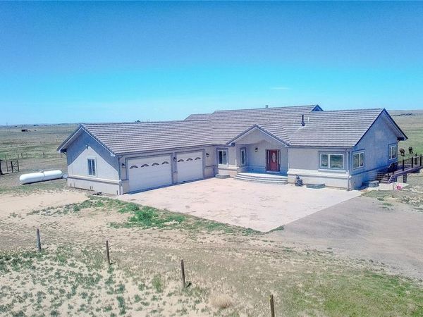 58989 E Chenango Place, Strasburg, CO 80136