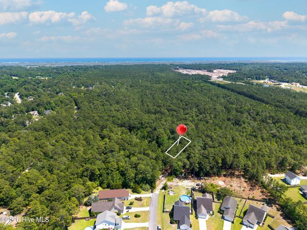 000 Leeward Lane, Hampstead, NC 28443