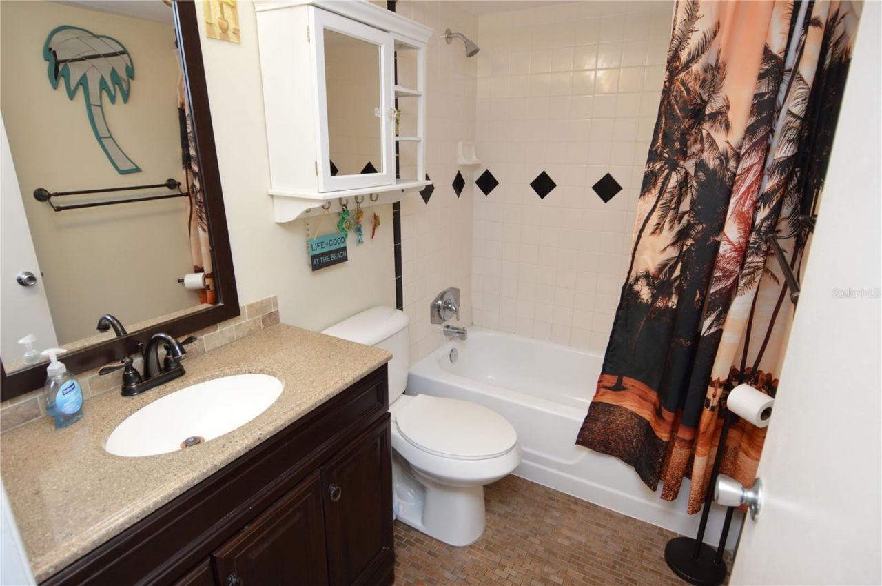 12760 Indian Rocks Road, Unit 570, Largo, FL 33774 Photo