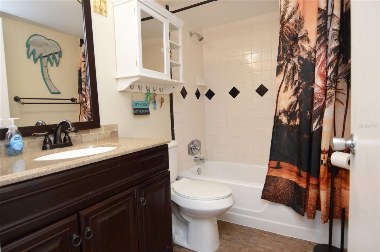 12760 Indian Rocks Road, Unit 570, Largo, FL 33774 Photo