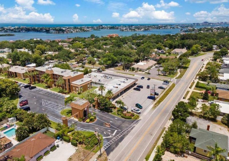 12760 Indian Rocks Road, Unit 570, Largo, FL 33774 Photo