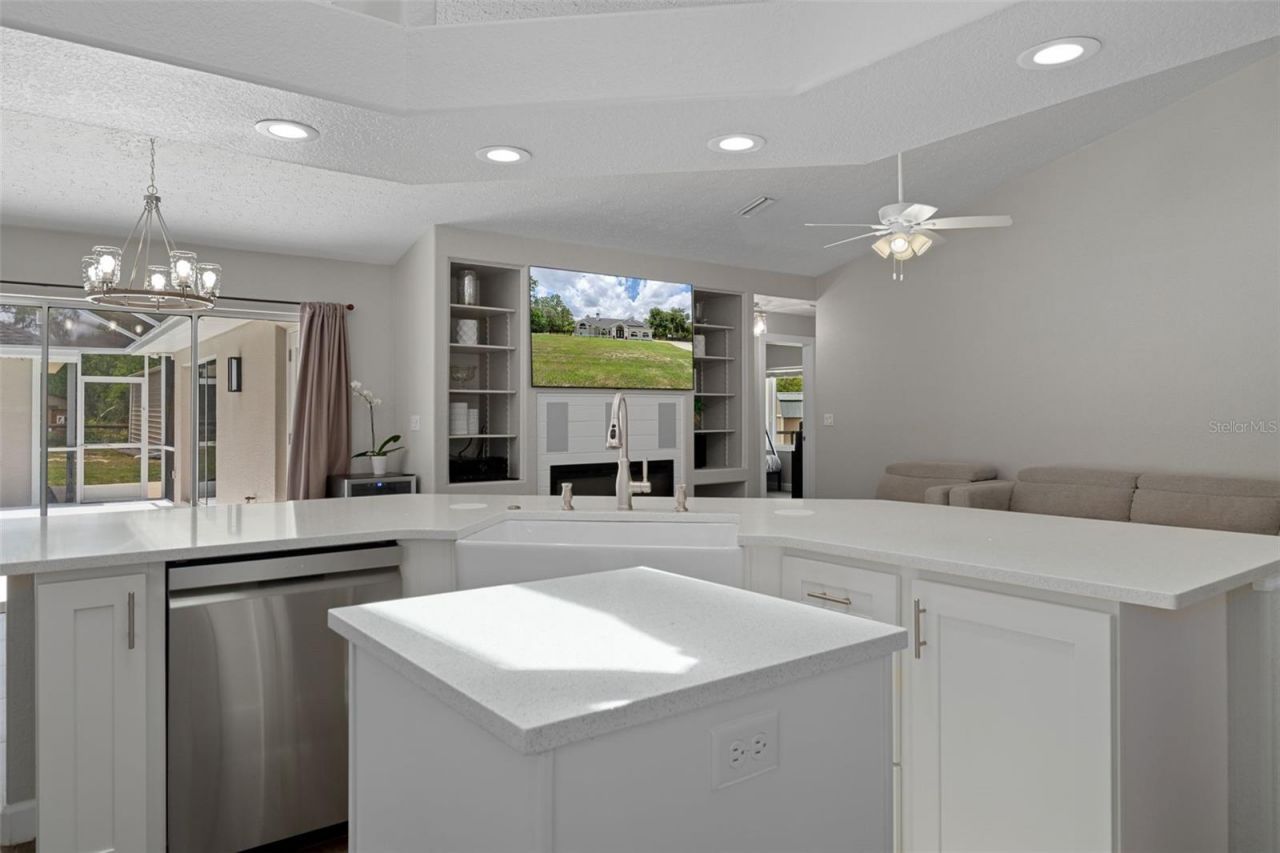 4200 W Pine Ridge Boulevard, Beverly Hills, FL 34465 Photo