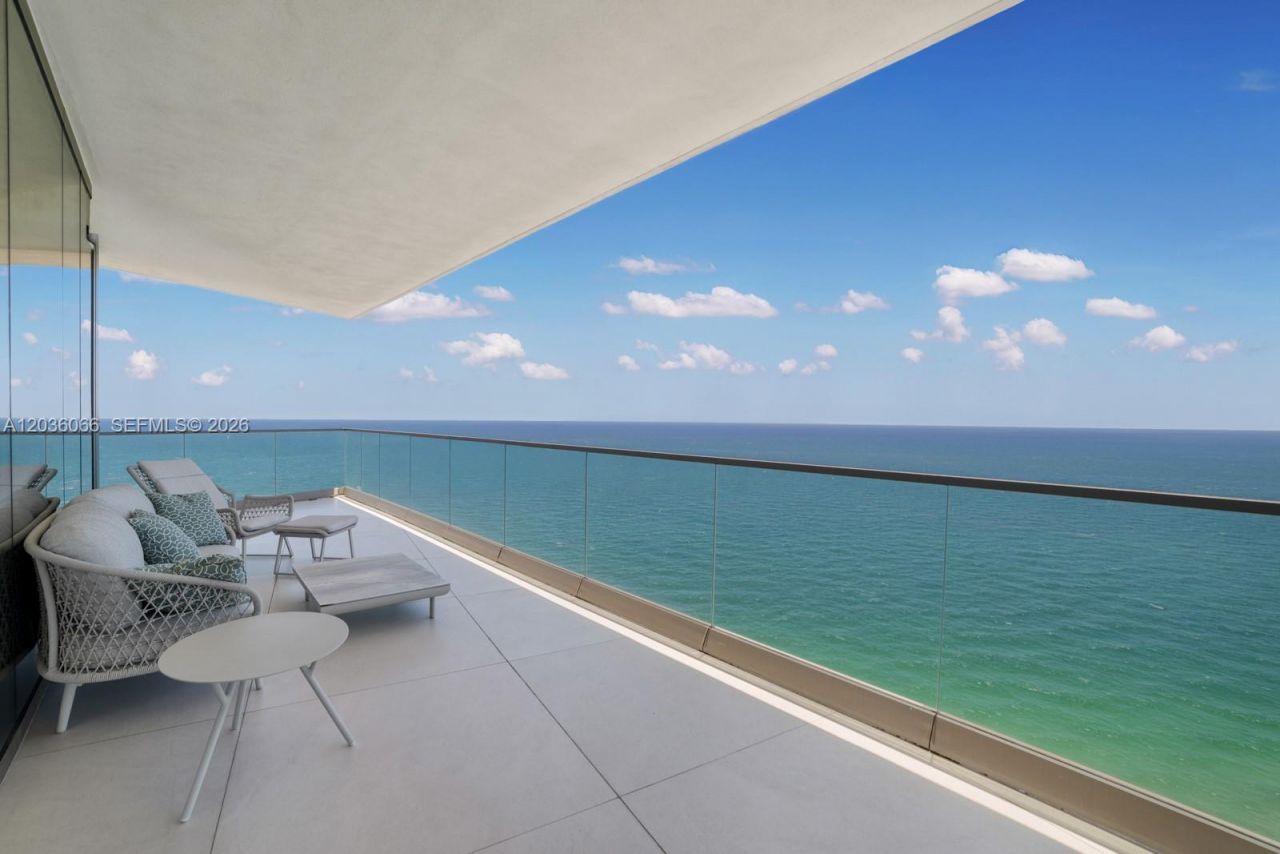 18975 Collins Ave , Unit 3000, Sunny Isles Beach, FL 33160 Photo