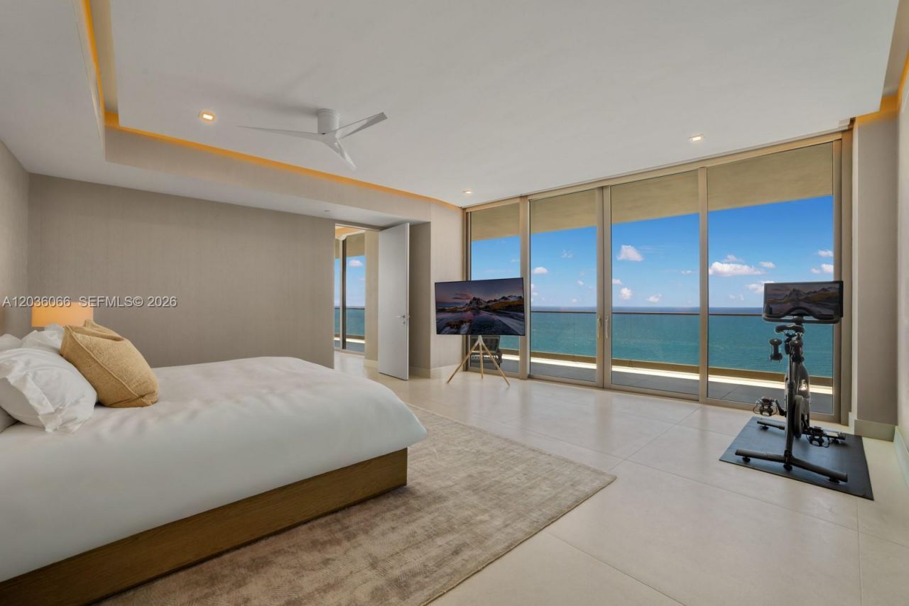18975 Collins Ave , Unit 3000, Sunny Isles Beach, FL 33160 Photo