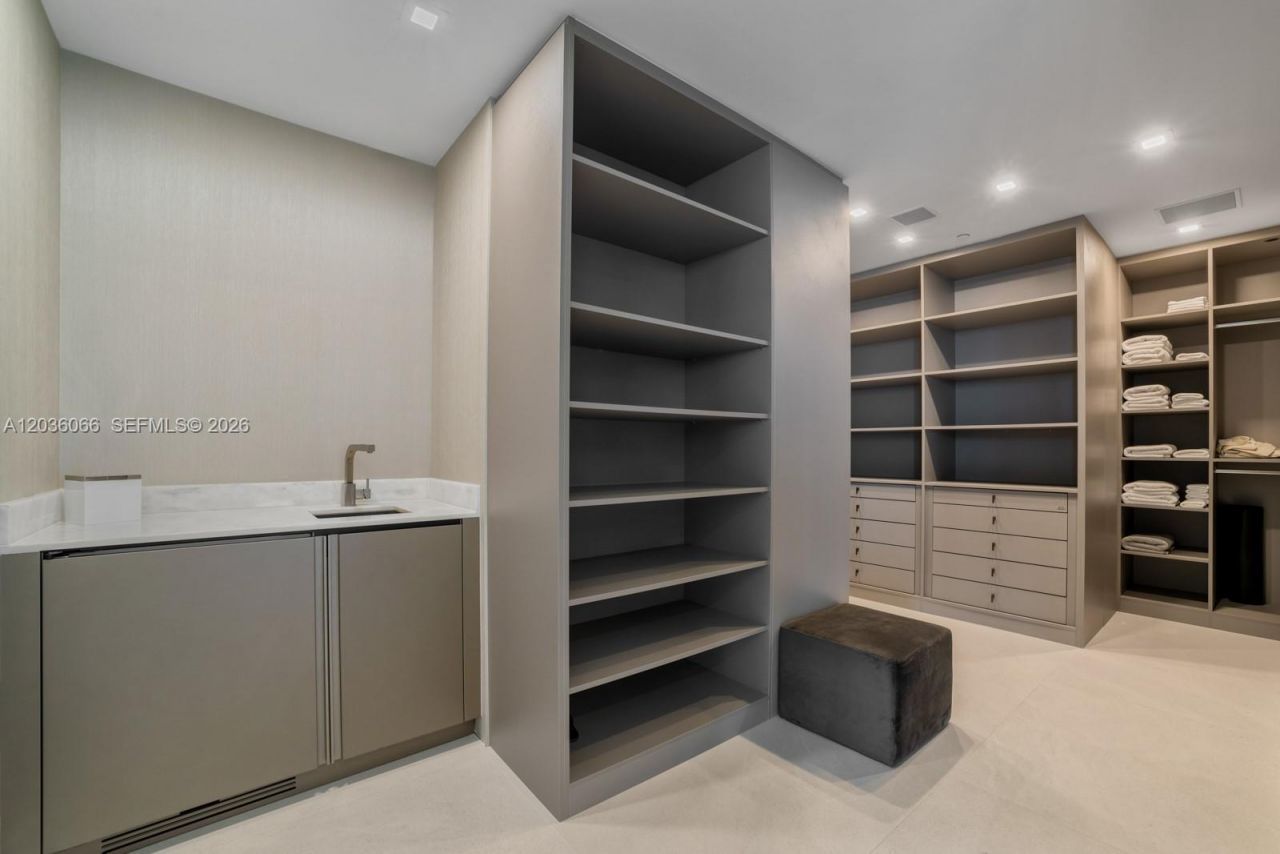 18975 Collins Ave , Unit 3000, Sunny Isles Beach, FL 33160 Photo