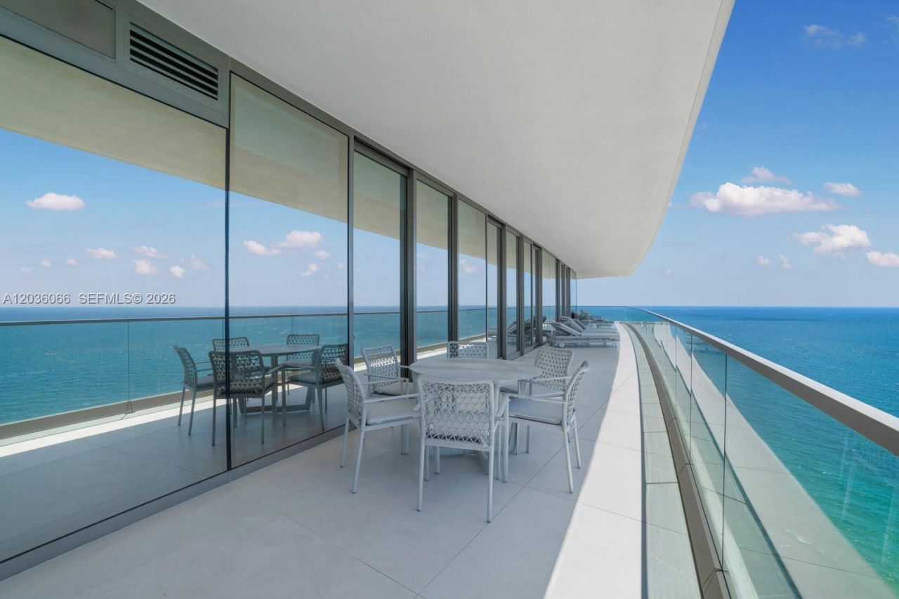 18975 Collins Ave , Unit 3000, Sunny Isles Beach, FL 33160 Photo