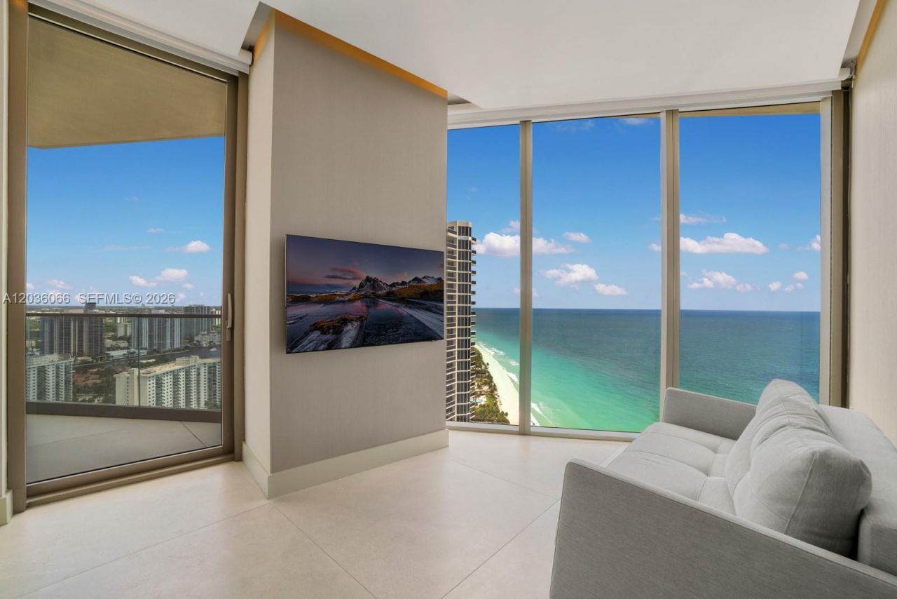 18975 Collins Ave , Unit 3000, Sunny Isles Beach, FL 33160 Photo