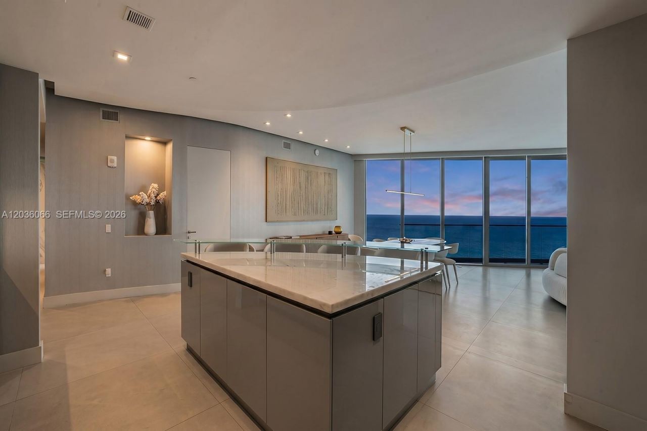 18975 Collins Ave , Unit 3000, Sunny Isles Beach, FL 33160 Photo