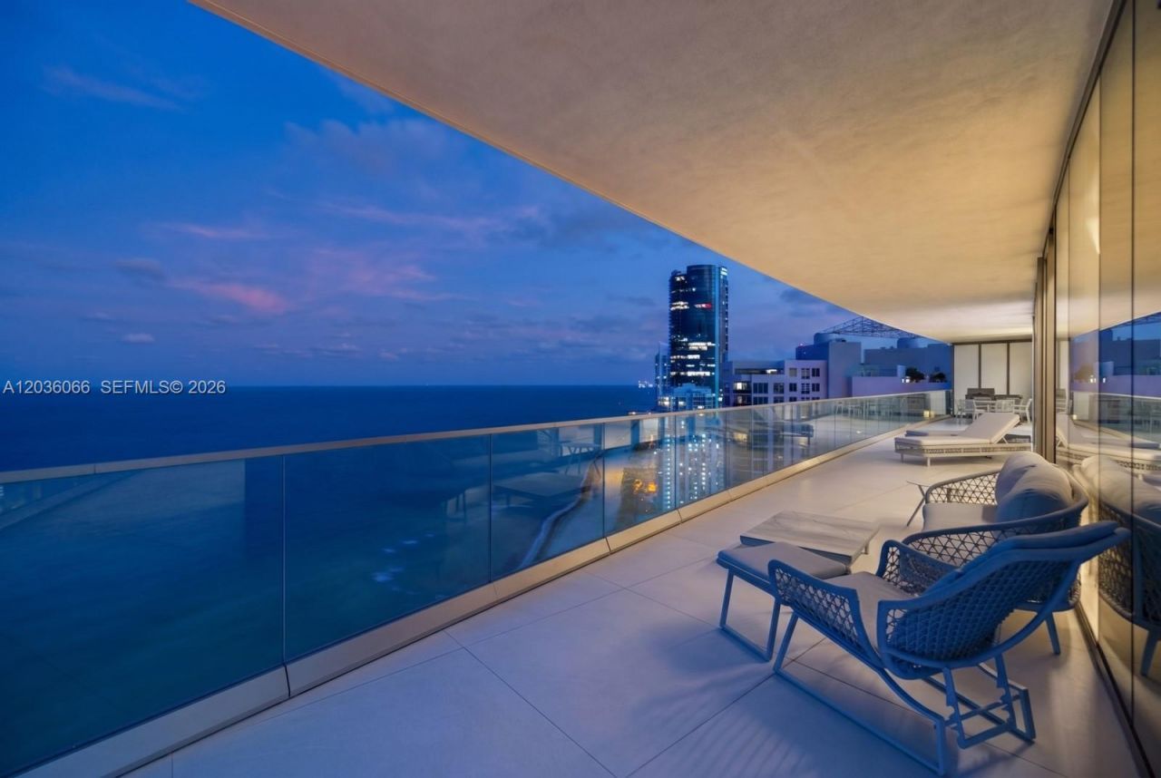 18975 Collins Ave , Unit 3000, Sunny Isles Beach, FL 33160 Photo