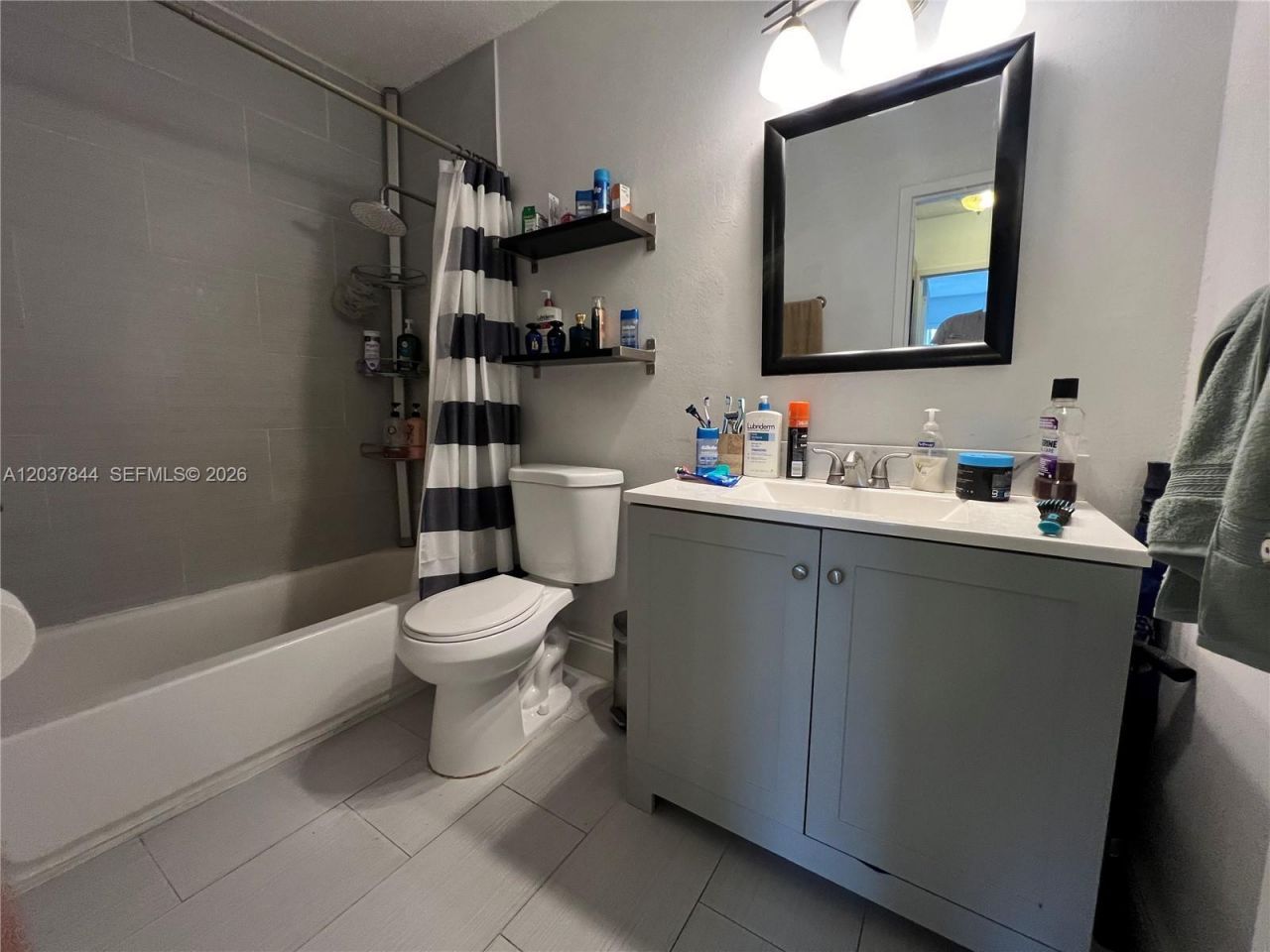 4910 NW 79th Ave, Unit 205, Doral, FL 33166 Photo
