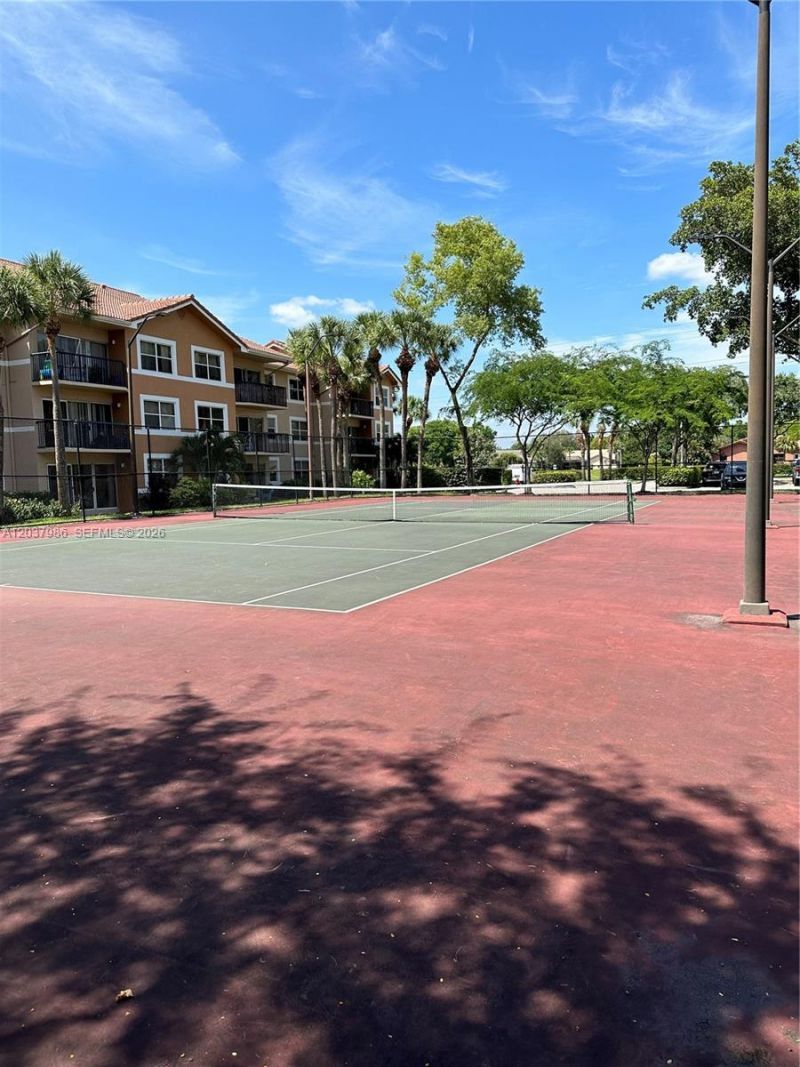 8955 Wiles Rd , Unit 208, Coral Springs, FL 33067 Photo