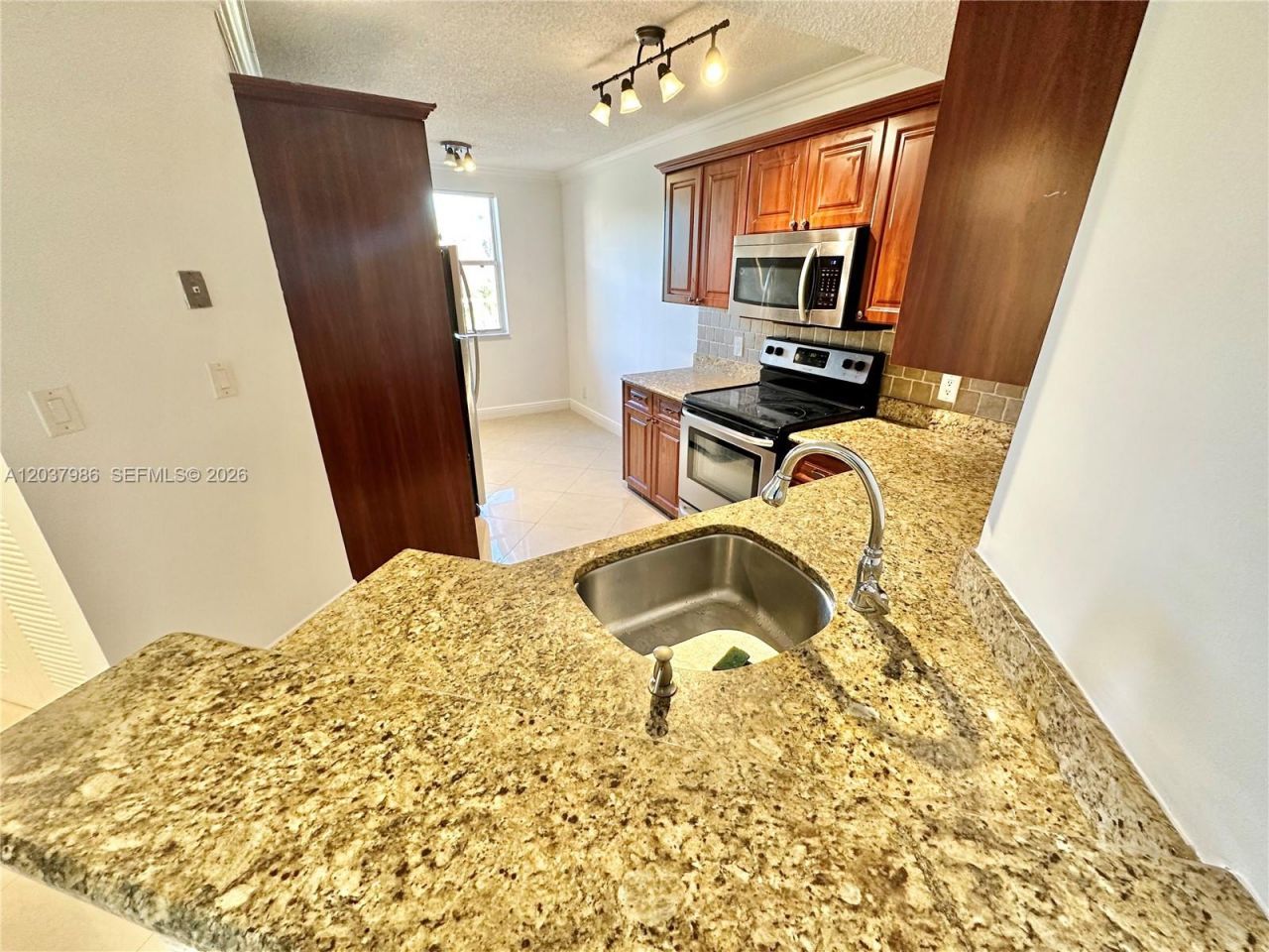 8955 Wiles Rd , Unit 208, Coral Springs, FL 33067 Photo