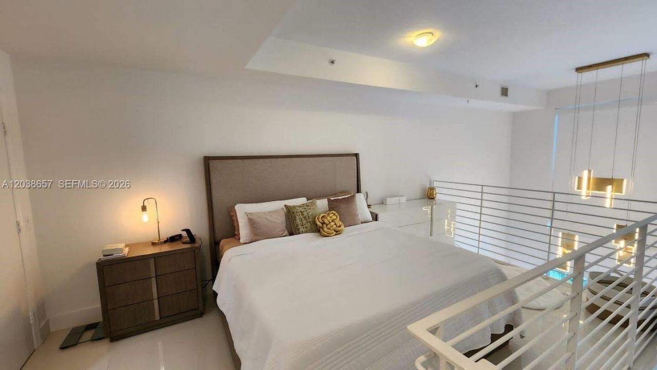 60 SW 13th St , Unit 1412, Miami, FL 33130 Photo