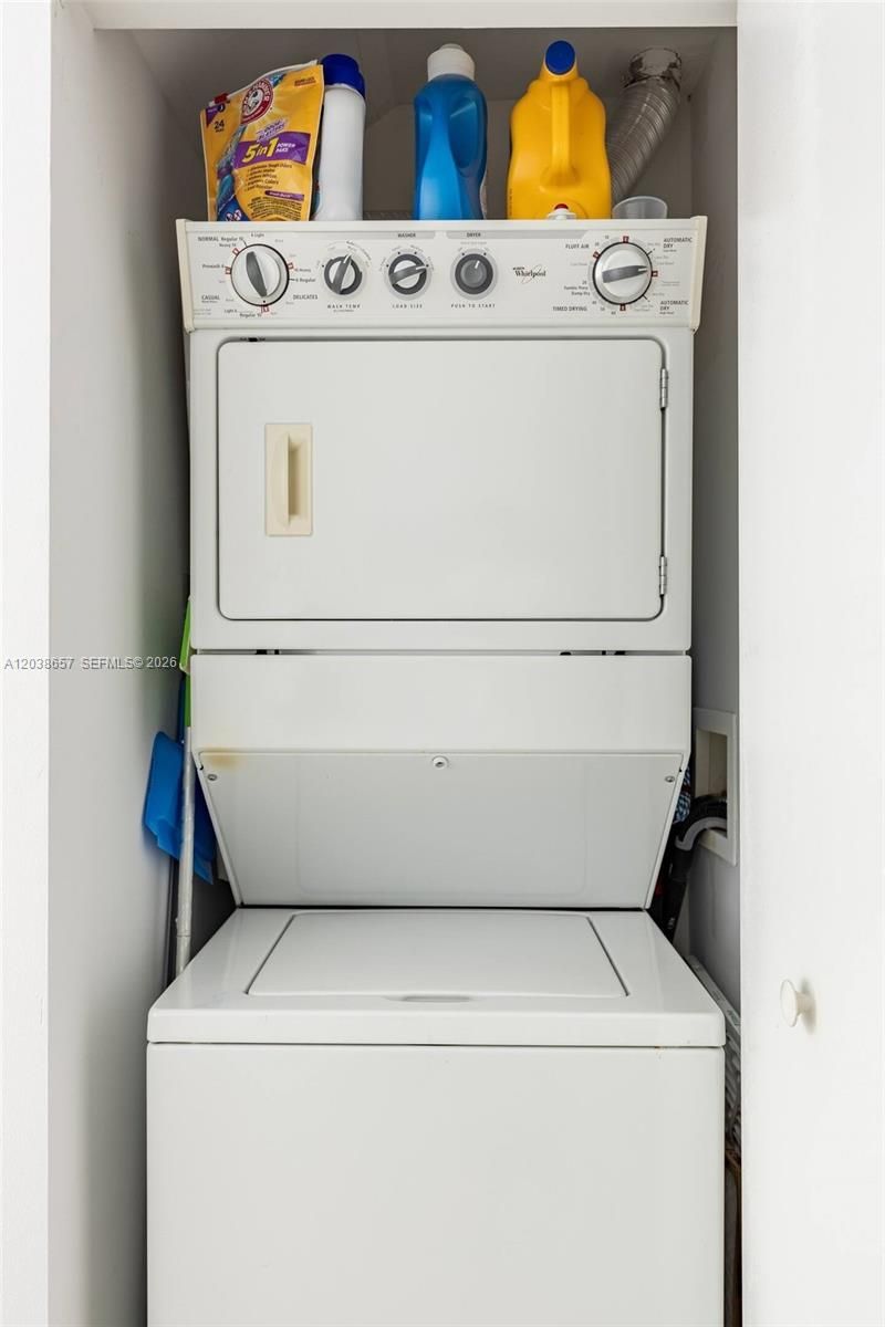 60 SW 13th St , Unit 1412, Miami, FL 33130 Photo