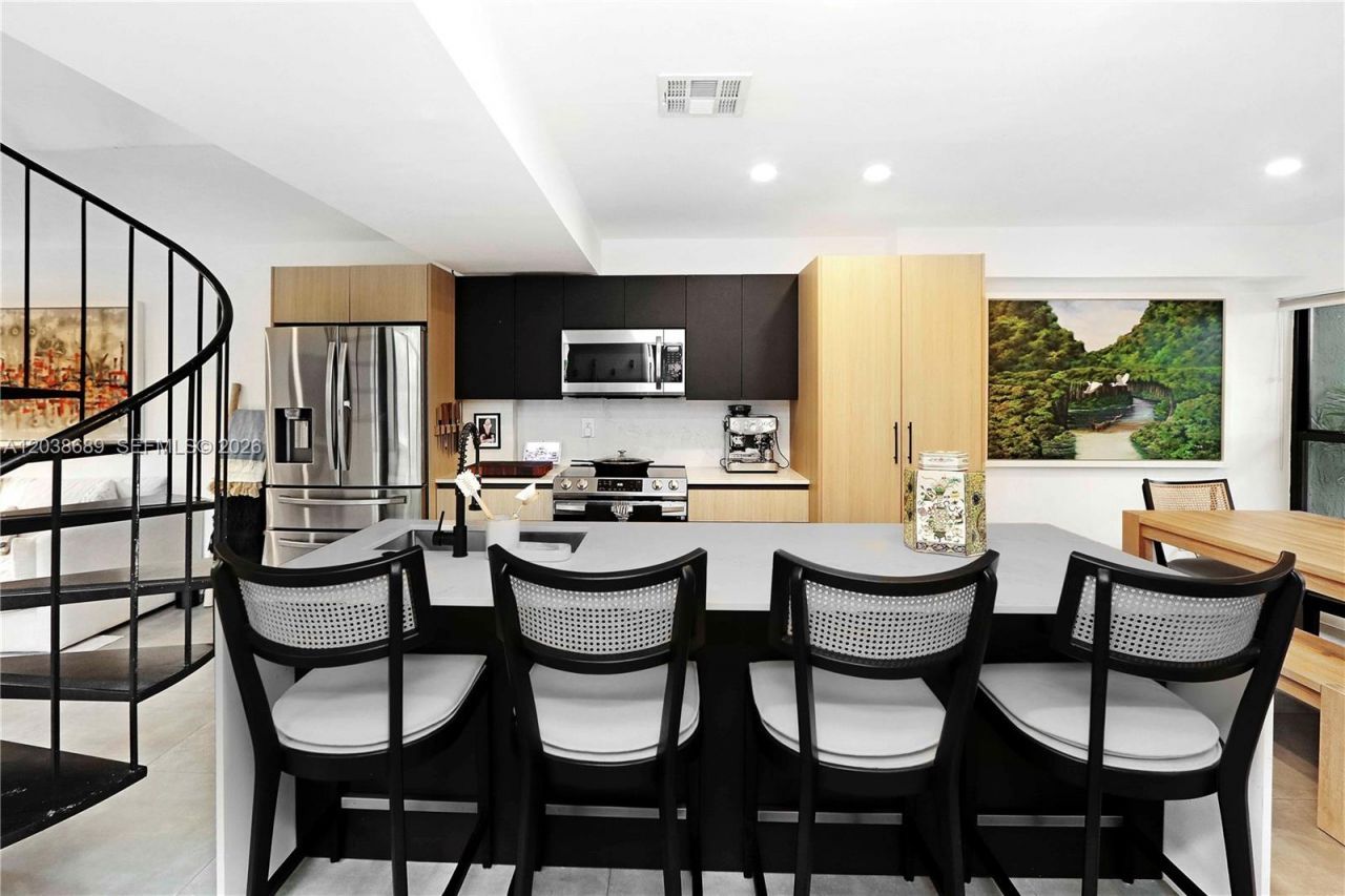 3138 Mary St, Unit 3138, Miami, FL 33133 Photo