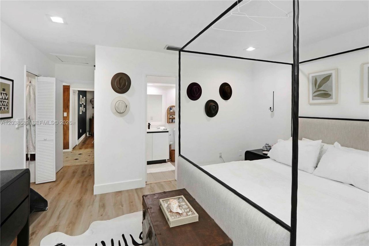 3138 Mary St, Unit 3138, Miami, FL 33133 Photo