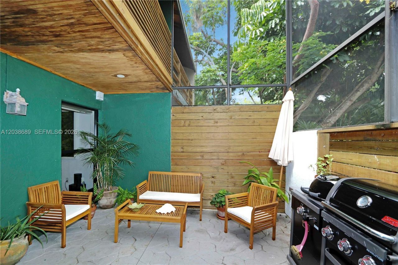 3138 Mary St, Unit 3138, Miami, FL 33133 Photo