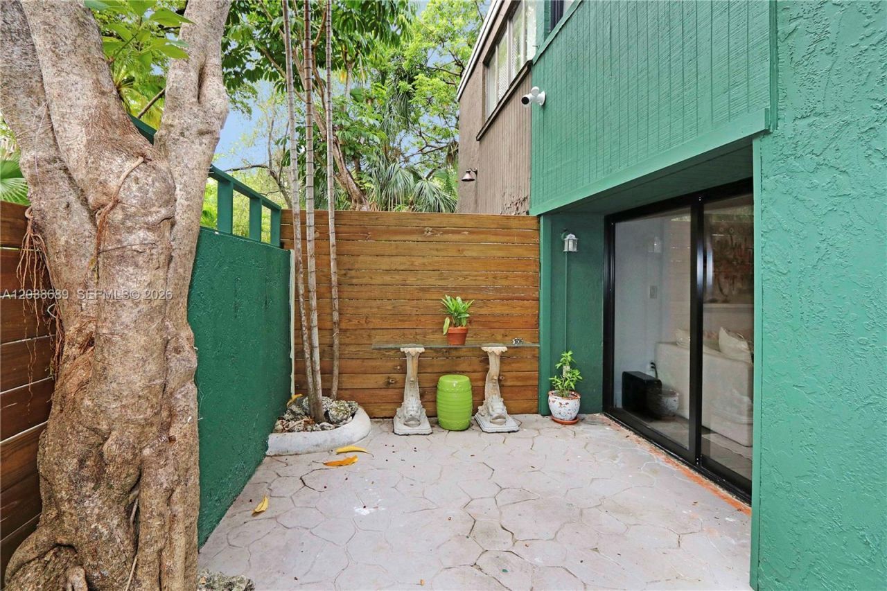 3138 Mary St, Unit 3138, Miami, FL 33133 Photo