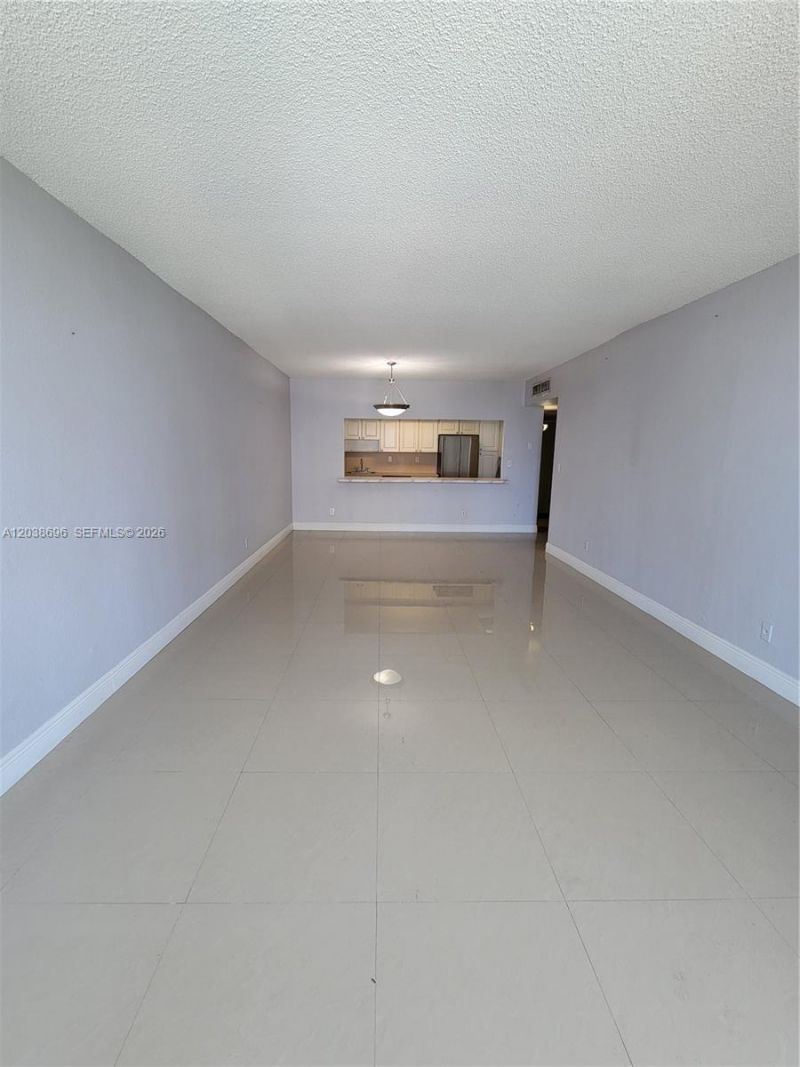 19380 Collins Ave , Unit 504, Sunny Isles Beach, FL 33160 Photo