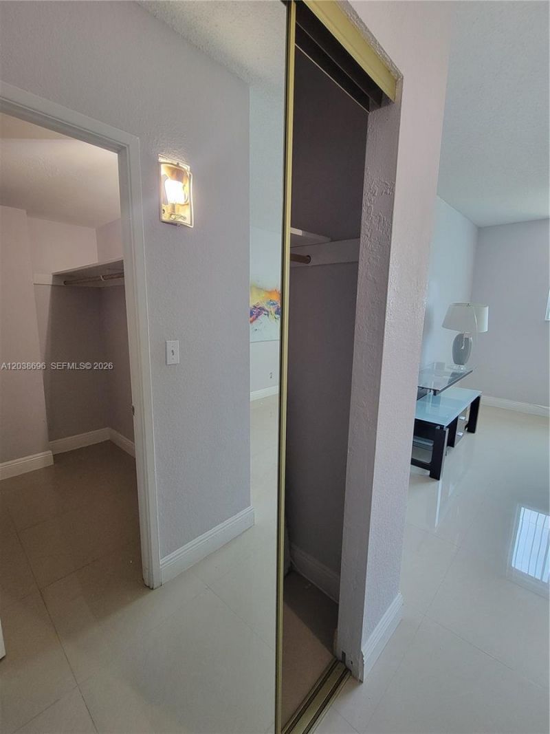 19380 Collins Ave , Unit 504, Sunny Isles Beach, FL 33160 Photo