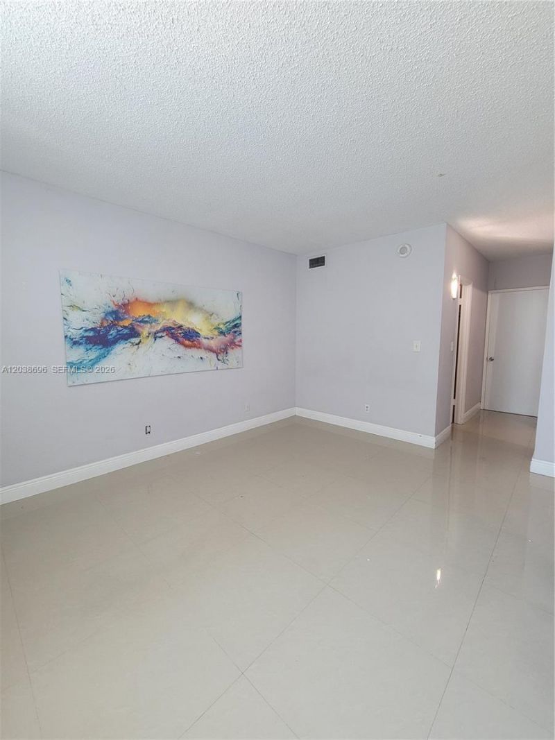 19380 Collins Ave , Unit 504, Sunny Isles Beach, FL 33160 Photo