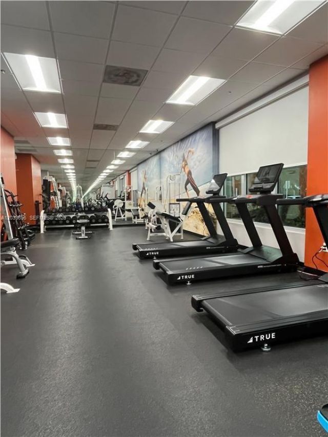 19380 Collins Ave , Unit 504, Sunny Isles Beach, FL 33160 Photo