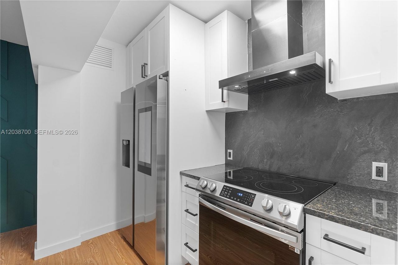 1428 NE 153rd Ter , North Miami Beach, FL 33162 Photo
