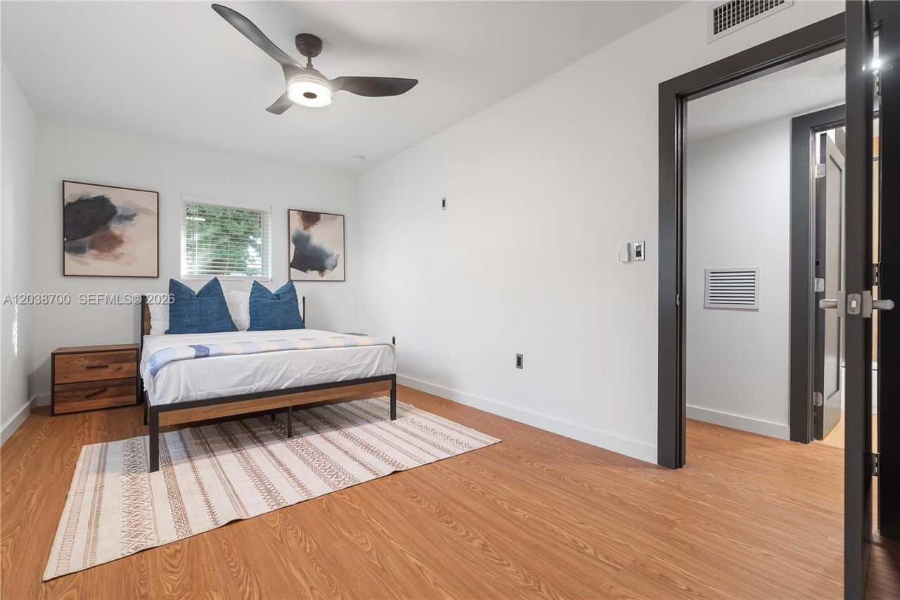 1428 NE 153rd Ter , North Miami Beach, FL 33162 Photo