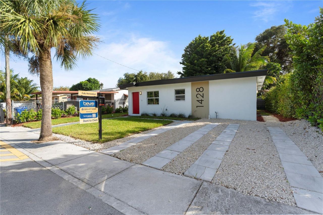 1428 NE 153rd Ter , North Miami Beach, FL 33162 Photo