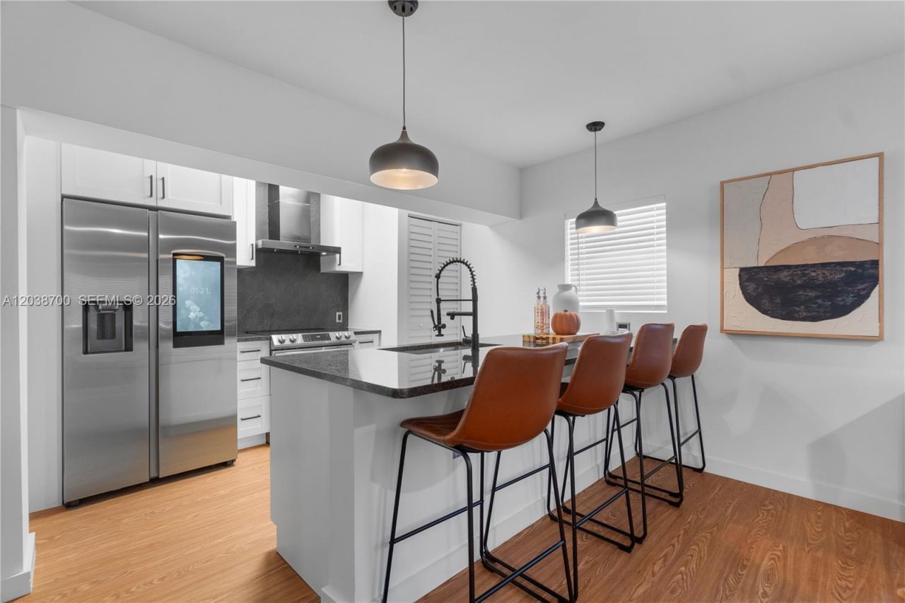 1428 NE 153rd Ter , North Miami Beach, FL 33162 Photo