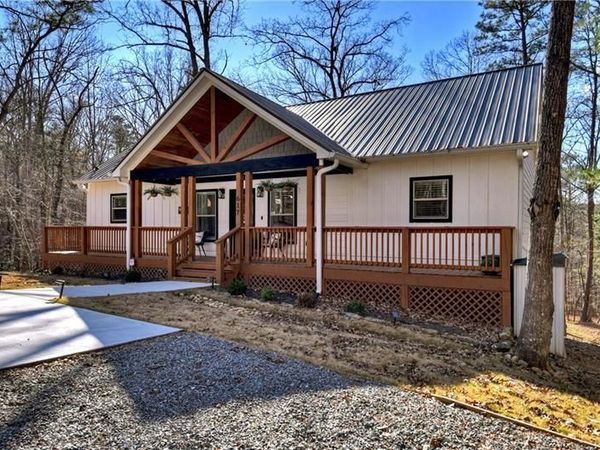 617 Zenith Trail , Ellijay, GA 30540