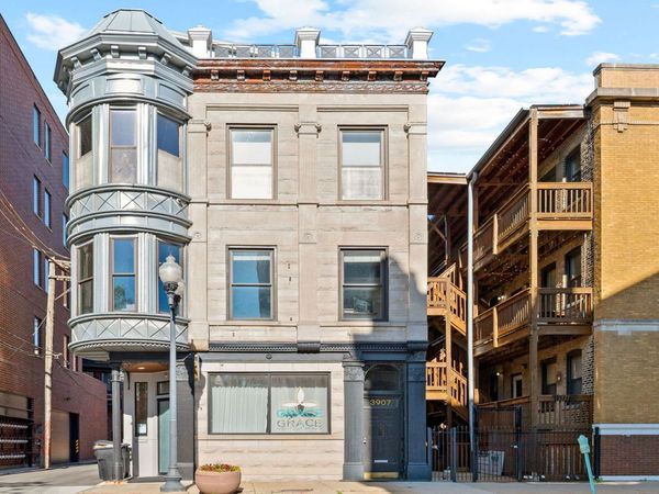 3907 N Damen Avenue , Unit 2, Chicago, IL 60618