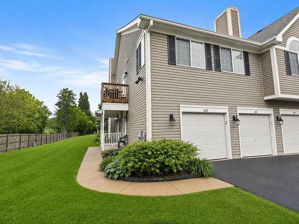 603 Silver Creek Road, Unit 603, Woodstock, IL 60098