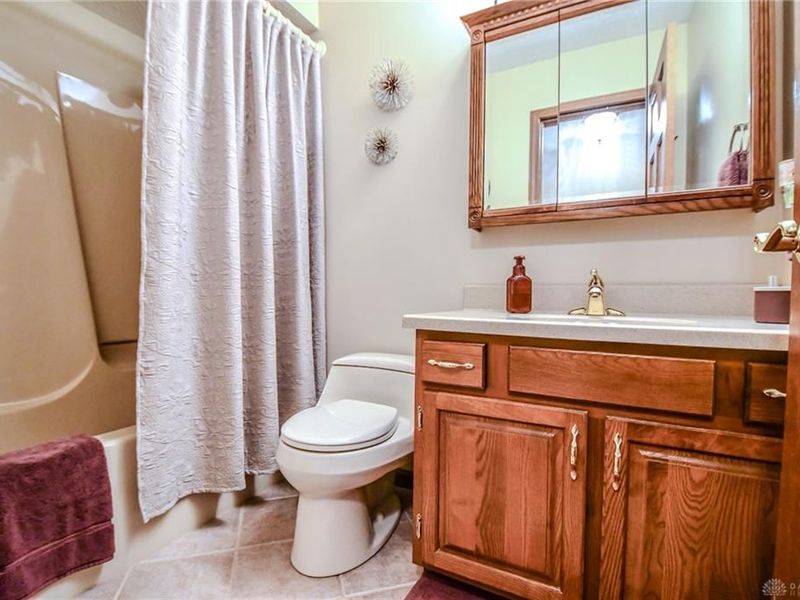 1337 Maplecrest Drive, Troy, OH 45373 Photo 35