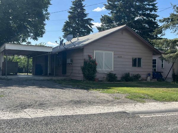 1124 Benjamin Street, Clarkston, WA 99403