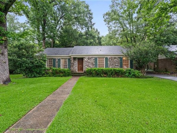 605 E Barksdale Drive , Mobile, AL 36606