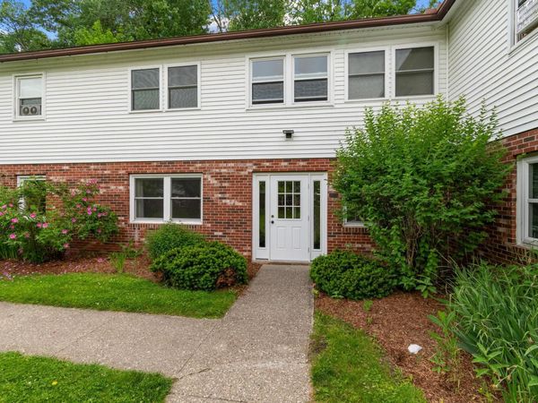 314 Sherwood Square, Essex Junction, VT 05452